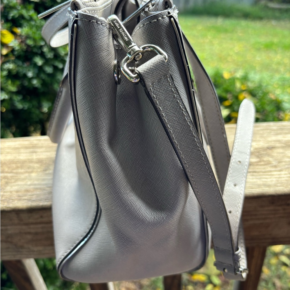 Michael Kors Authentic Taupe Satchel Bag/Shoulder/Crossbody - Picture 6 of 11